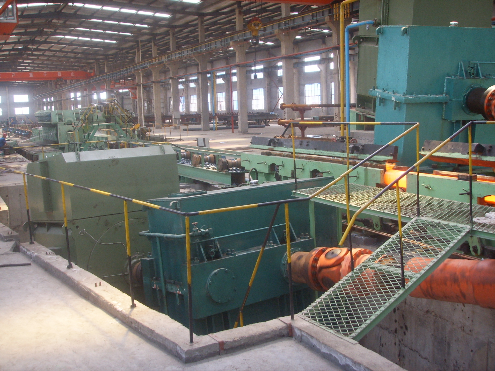 گرم رولنگ مل